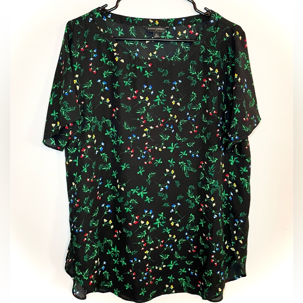 Winter Flowers Crewneck Blouse | Banana Republic | M